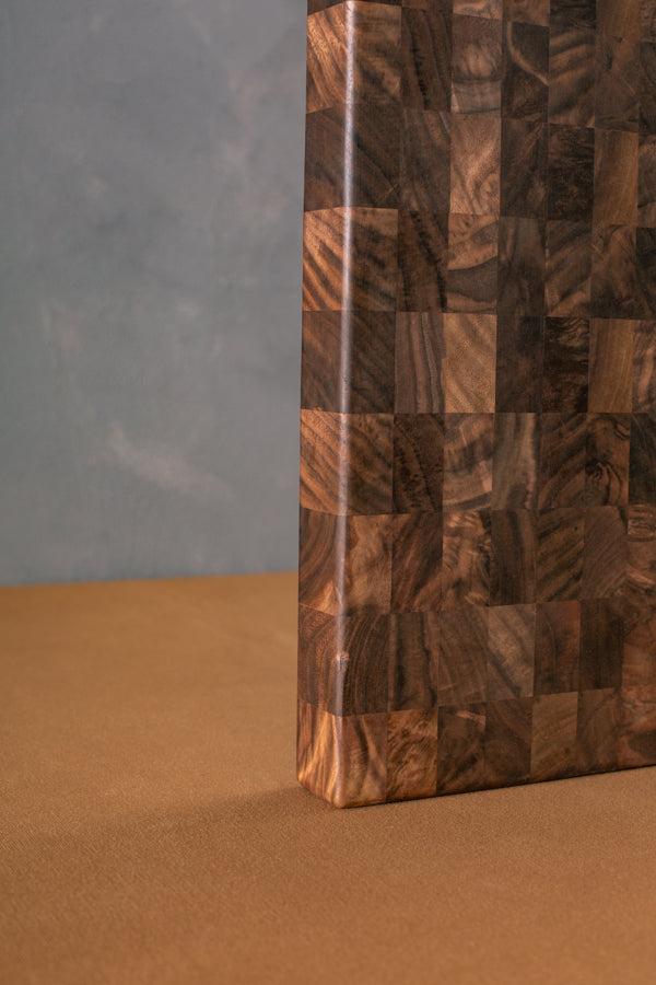 custom end grain cutting board detail